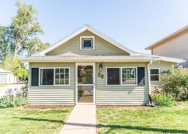 Property at 28 Huron Cir, Council Bluffs, IA 51501, 3 beds, 1 bath