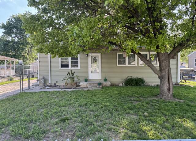 Property at 1220 N 19th St, Council Bluffs, IA 51501, 2 beds, 1 bath