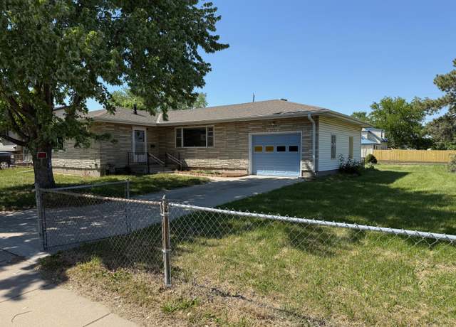 Property at 2432 6th Ave, Council Bluffs, IA 51501, 3 beds, 2 baths