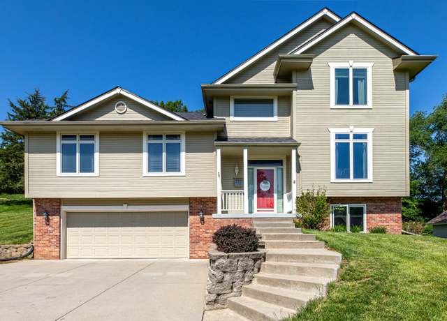 Property at 56274 Grande Oak Lane Ln, Glenwood, IA 51534, 4 beds, 4 baths