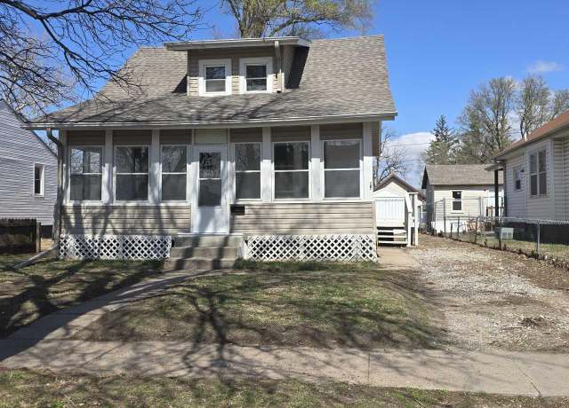 Property at 3310 Avenue D, Council Bluffs, IA 51501, 3 beds, 1 bath
