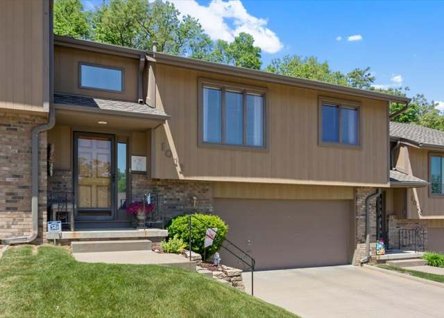 Property at 1012 Arbor Ridge Cir, Council Bluffs, IA 51503, 2 beds, 3 baths