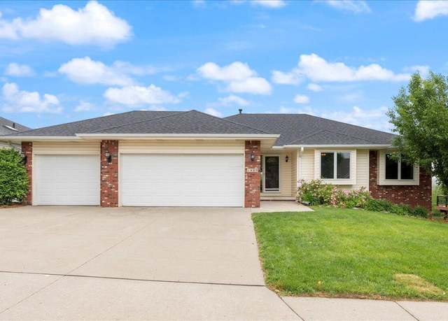 Property at 1409 Aster Dr, Council Bluffs, IA 51503, 4 beds, 3 baths