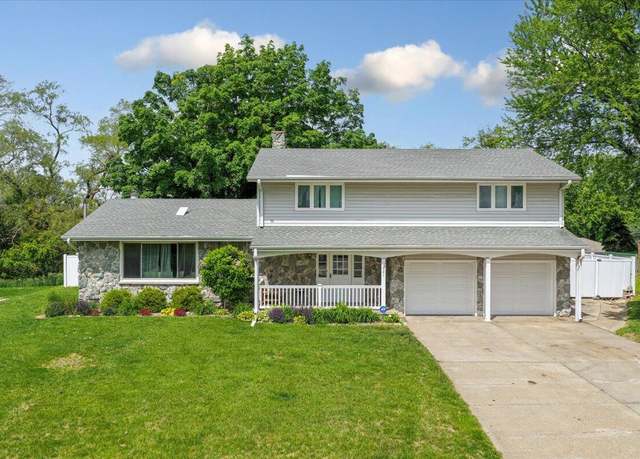 Property at 921 Longview Dr, Missouri Valley, IA 51555, 3 beds, 3 baths