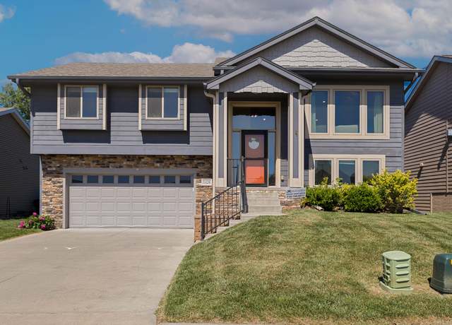 Property at 5326 Hardings Landing Rd, Council Bluffs, IA 51501, 3 beds, 3 baths