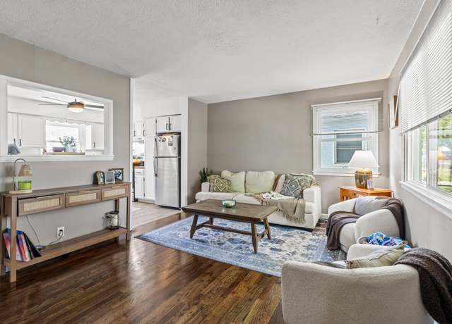 Property at 2719 6th Ave, Council Bluffs, IA 51501, 2 beds, 1 bath