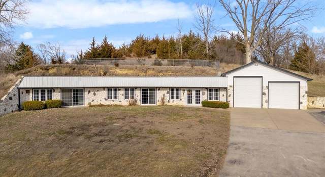 Photo of 21033 Old Lincoln Hwy Hwy, Crescent, IA 51526
