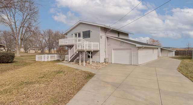 Photo of 7 Shore Acres Rd, Council Bluffs, IA 51501