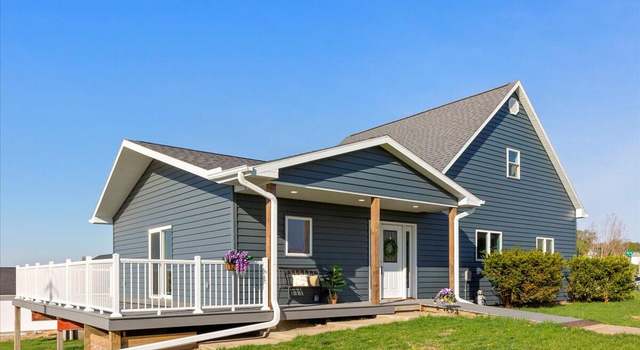 Photo of 112 5th St, Minden, IA 51553