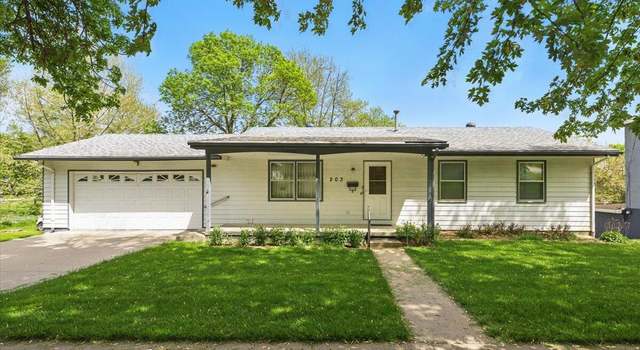 Photo of 203 N Hazel St, Glenwood, IA 51534