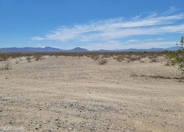 Property at 29250 55 1 2 St, Quartzsite, AZ 85346