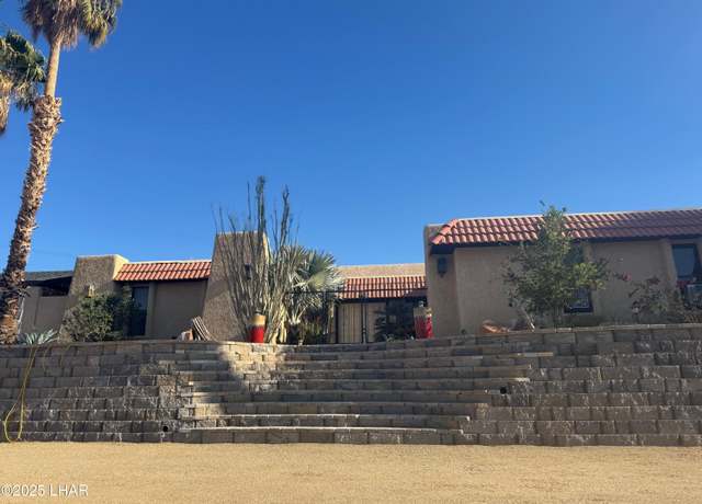 Property at 2932 Mica Dr, Lake Havasu City, AZ 86404, 3 beds, 2.5 baths