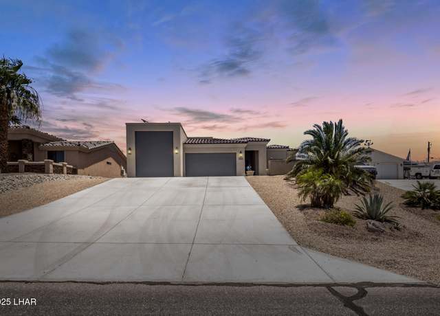 Property at 3256 Pioneer Dr, Lake Havasu City, AZ 86404, 3 beds, 2.5 baths