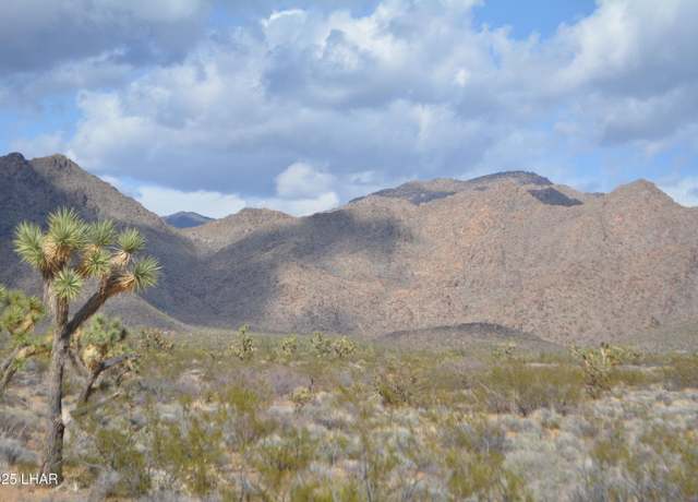 Property at 5.5 Acres S Suzette Rd, Yucca, AZ 86438