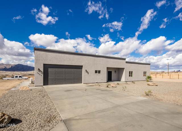 Property at 1020 Riverside Dr, Lake Havasu City, AZ 86404, 3 beds, 2 baths