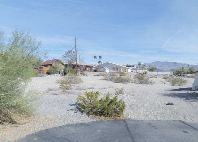 Property at 680 Yosemite Ct, Lake Havasu City, AZ 86406