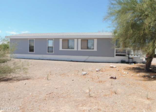 Property at 731 W Camel St, Quartzsite, AZ 85346, 5 beds, 3 baths