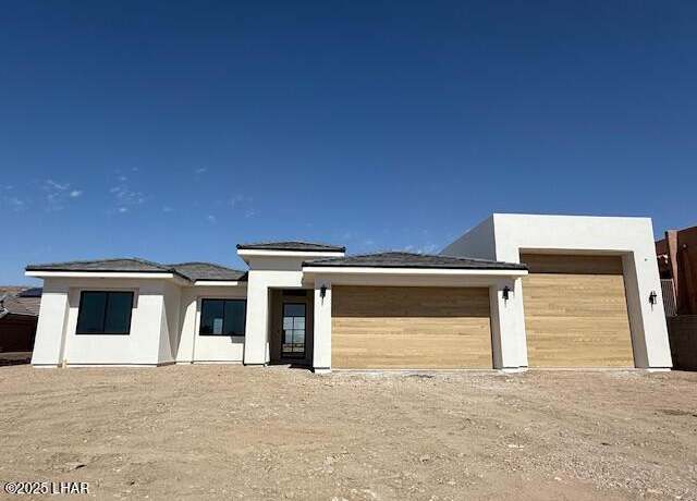 Property at 2931 Simitan Dr, Lake Havasu City, AZ 86404, 3 beds, 3 baths