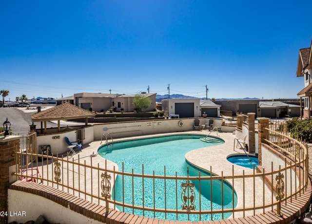 Property at 1661 Magnolia Dr #4, Lake Havasu City, AZ 86403, 3 beds, 2.5 baths