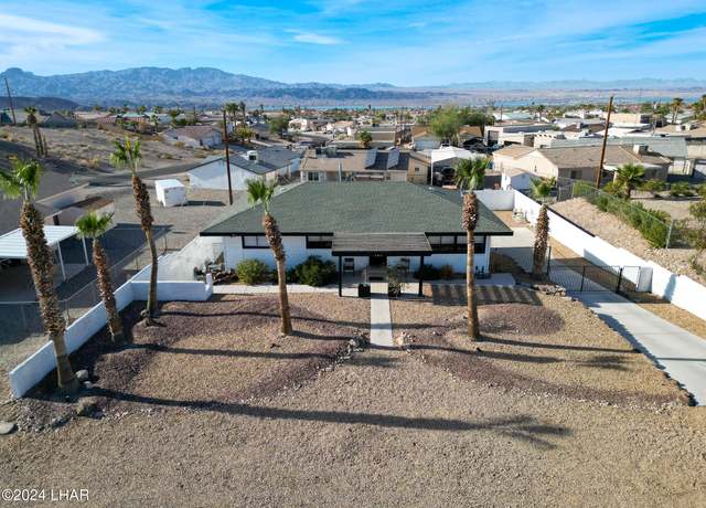 Property at 785 Mohican Dr, Lake Havasu City, AZ 86406, 5 beds, 3 baths