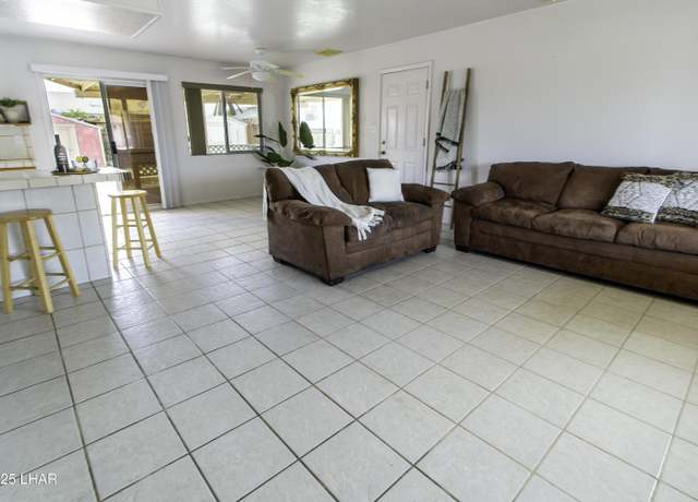 Property at 825 Manor Dr, Lake Havasu City, AZ 86403, 3 beds, 2 baths