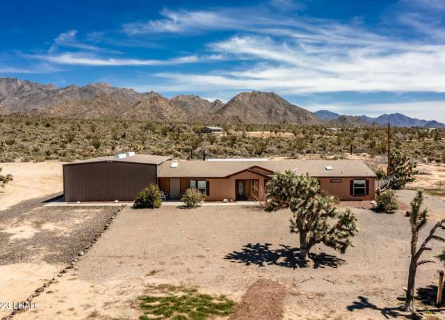 Property at 11078 Alvis Rd, Yucca, AZ 86438, 3 beds, 3 baths