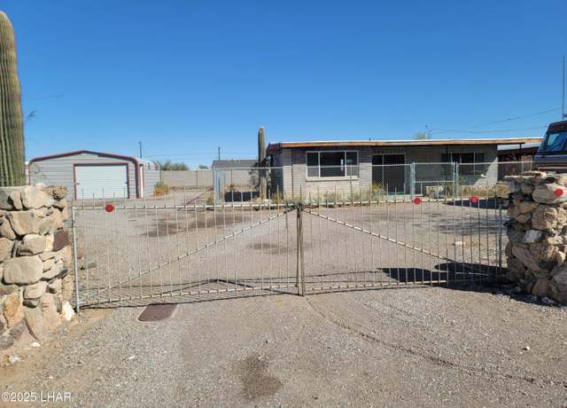 Property at 404 E Main St, Quartzsite, AZ 85346, 1 bed, 1 bath