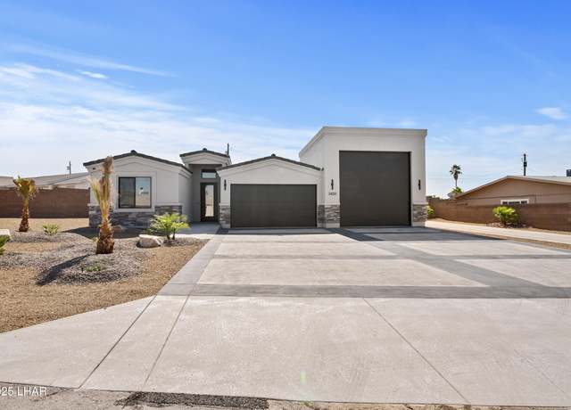 Property at 3450 Big Chief Dr, Lake Havasu City, AZ 86406, 3 beds, 2.5 baths
