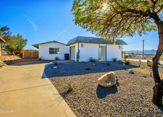 Property at 610 Roamer Ln, Lake Havasu City, AZ 86403, 3 beds, 2 baths