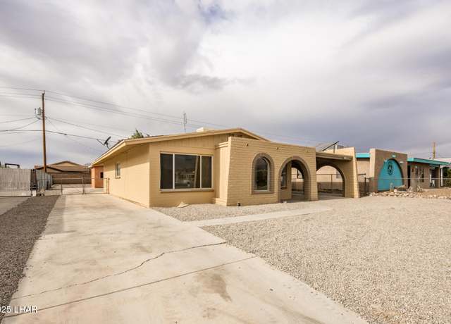 Property at 3711 Garnet Cir, Lake Havasu City, AZ 86404, 3 beds, 2 baths