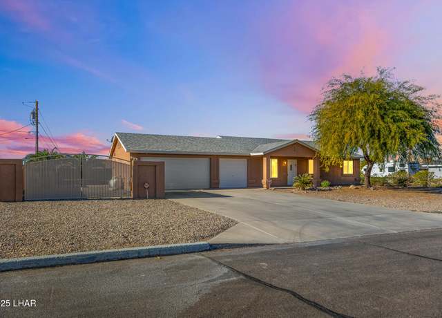 Property at 1425 Mohican Dr, Lake Havasu City, AZ 86406, 3 beds, 2 baths
