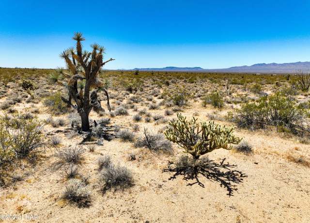 Property at 606b S Billy The Kid Rd, Yucca, AZ 86438