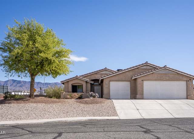 Property at 2460 Hummingbird Ln #101, Lake Havasu City, AZ 86403, 3 beds, 2 baths