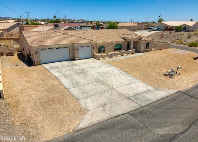 Property at 3000 Mirage Dr, Lake Havasu City, AZ 86404, 3 beds, 2 baths
