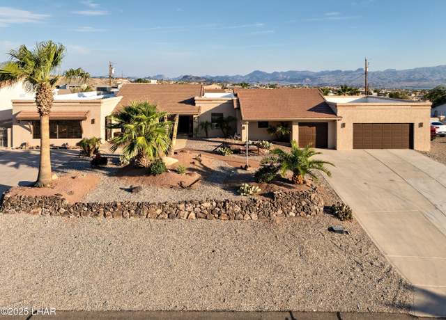 Property at 3070 Dogwood Dr, Lake Havasu City, AZ 86404, 4 beds, 3 baths