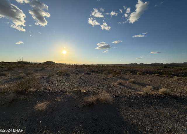 Property at 16171 S Hillery Ave, Yucca, AZ 86438