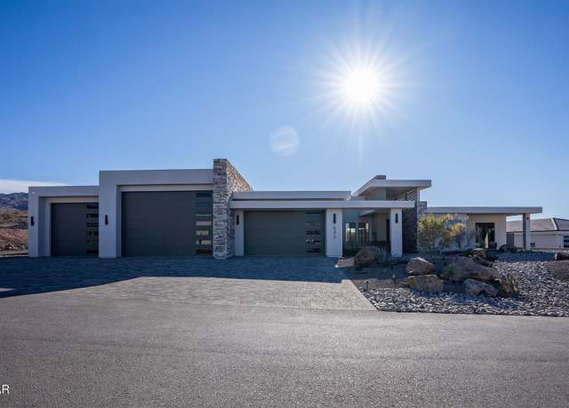 Property at 6273 Avienda De Los Colinas, Lake Havasu City, AZ 86406, 4 beds, 5 baths