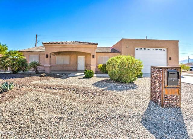 Property at 915 Desert View Dr, Lake Havasu City, AZ 86404, 3 beds, 2 baths