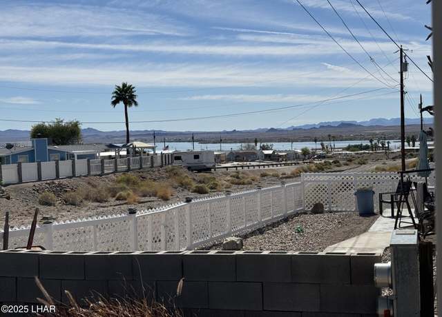 Property at 3037 Mescalero Dr, Lake Havasu City, AZ 86404, 3 beds, 2 baths