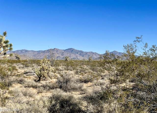 Property at 540 S Wild Bill Rd, Yucca, AZ 86438