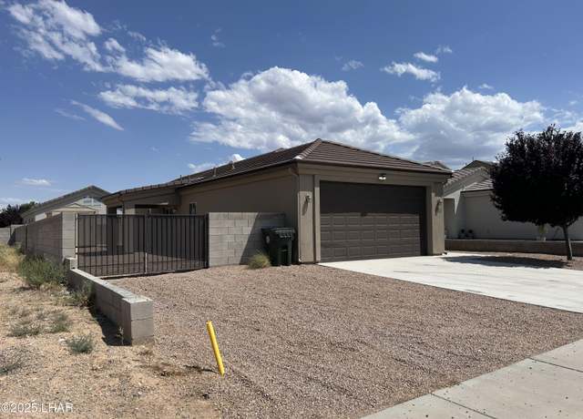 Property at 3538 N Irving St, Kingman, AZ 86409, 3 beds, 2 baths