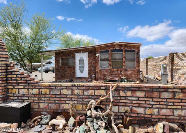Property at 49584 Opal Ave, Quartzsite, AZ 85346, 1 bed, 1 bath