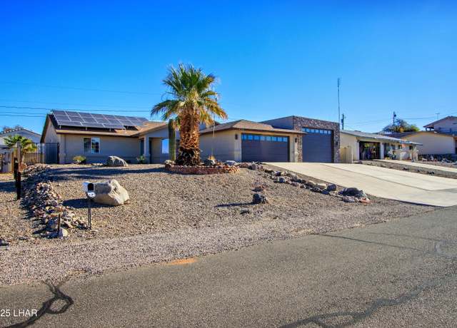 Property at 1030 Coconut Grove Dr, Lake Havasu City, AZ 86404, 3 beds, 3 baths