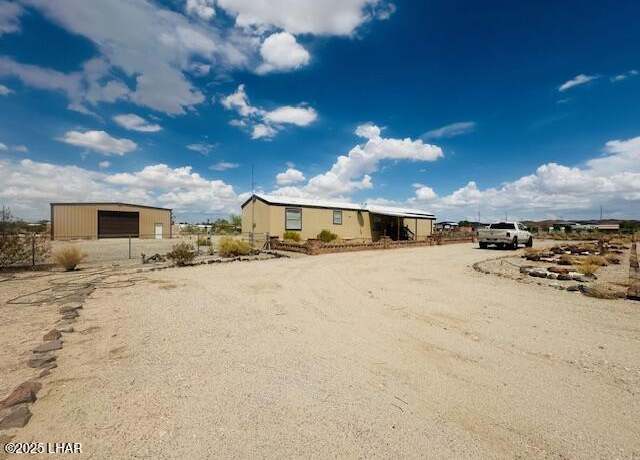 Property at 44357 Cactus St, Bouse, AZ 85325, 3 beds, 2 baths