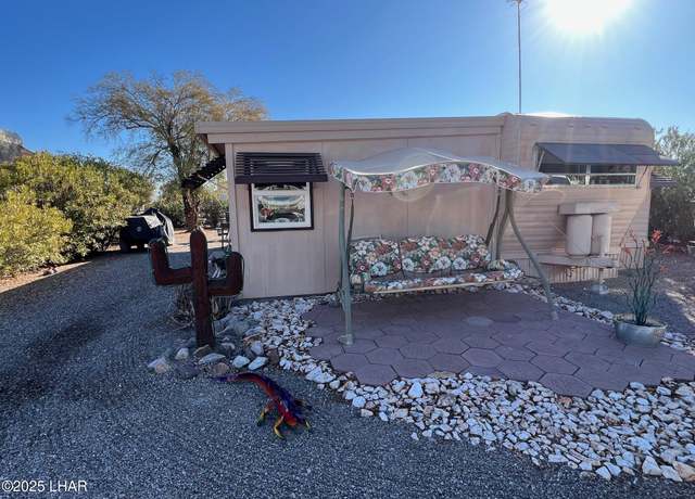 Property at 875 S Connor Ln, Quartzsite, AZ 85346, 1 bed, 1 bath