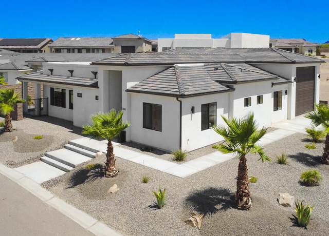 Property at 1691 E Susan Dr, Lake Havasu City, AZ 86404, 3 beds, 3.5 baths
