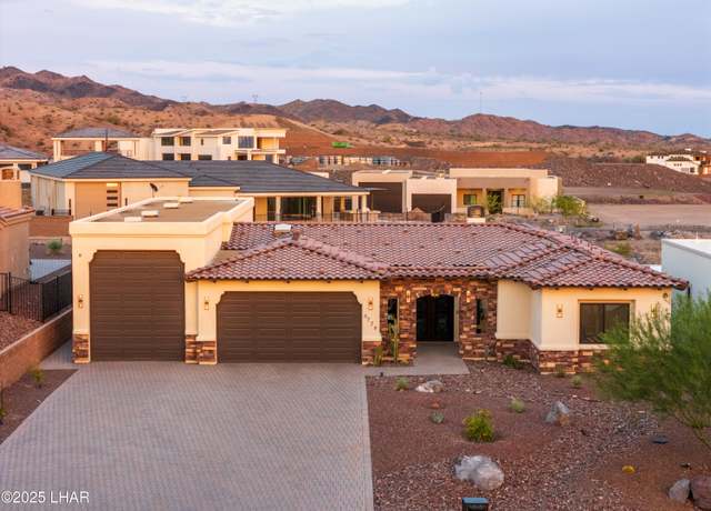 Property at 6756 Avienda De Los Foothills, Lake Havasu City, AZ 86406, 3 beds, 3.5 baths