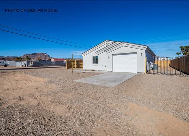 Property at 7521 E Sugarloaf St, Kingman, AZ 86401, 2 beds, 2 baths