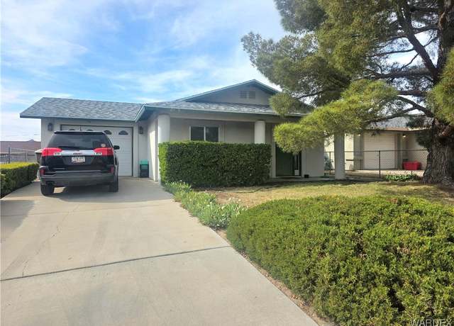Property at 2535 Ashfork Ave, Kingman, AZ 86401, 3 beds, 2 baths