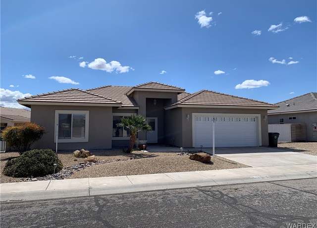 Property at 2386 Del Mar Ave, Kingman, AZ 86409, 3 beds, 2 baths